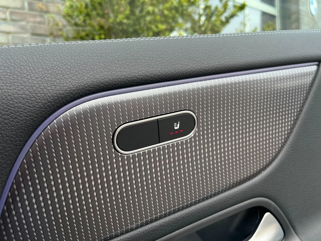 Hoofdafbeelding Mercedes-Benz EQA