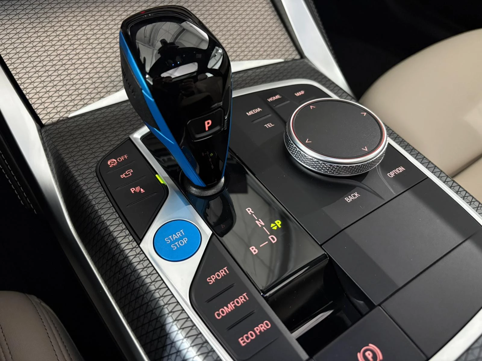 Hoofdafbeelding BMW i4