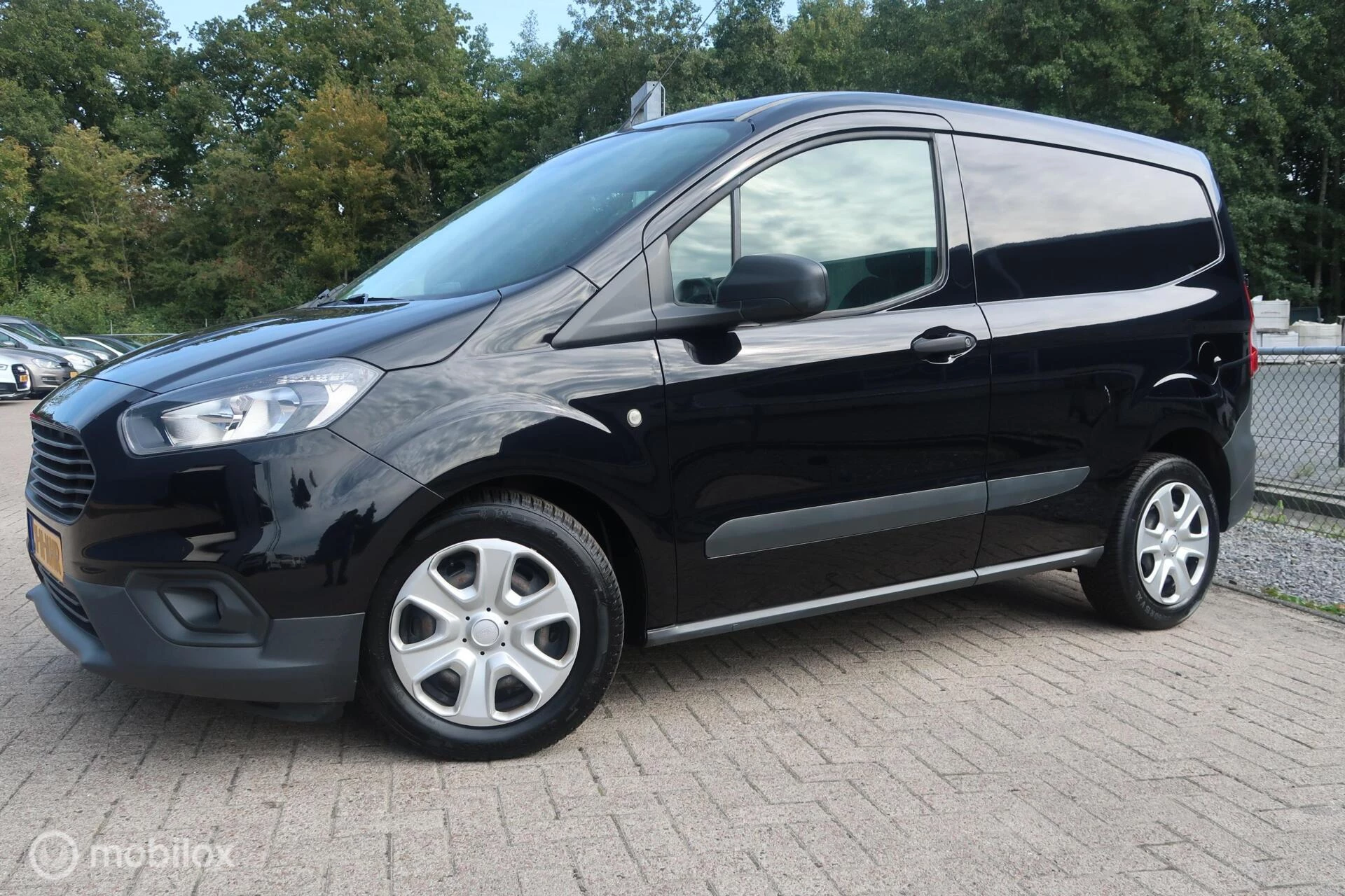 Hoofdafbeelding Ford Transit Courier