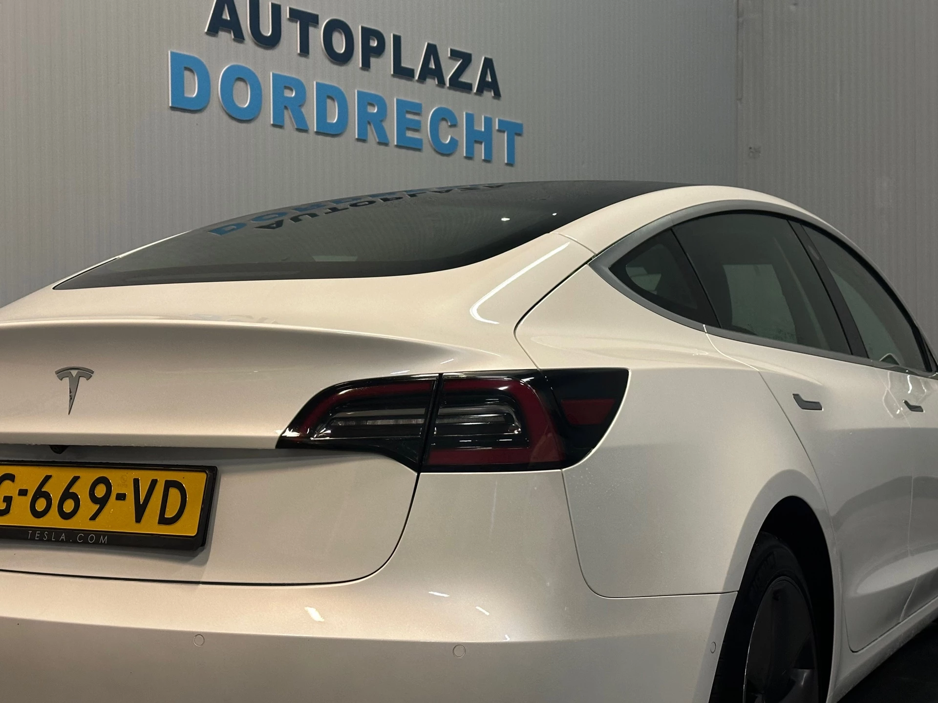 Hoofdafbeelding Tesla Model 3