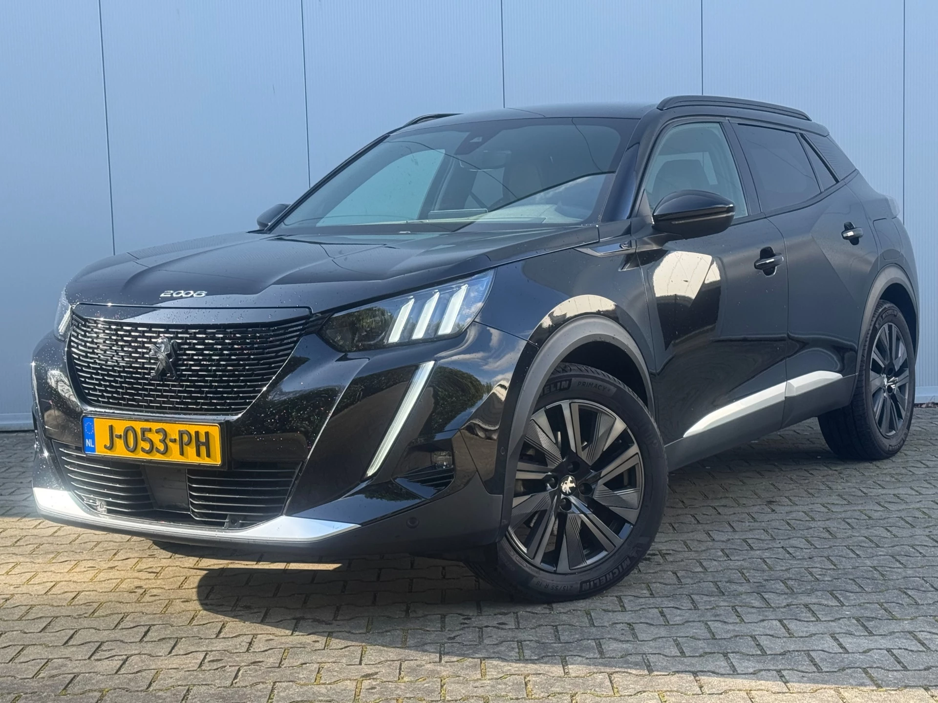 Hoofdafbeelding Peugeot e-2008