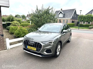 Audi Q3 35 TFSI MILD HYBRID BUSINESS EDITION CARPLAY ADAPTIVE CRUISE CONTROLE TREKHAAK LED VERLICHTING PDC ZEER MOOIE AUTO!!