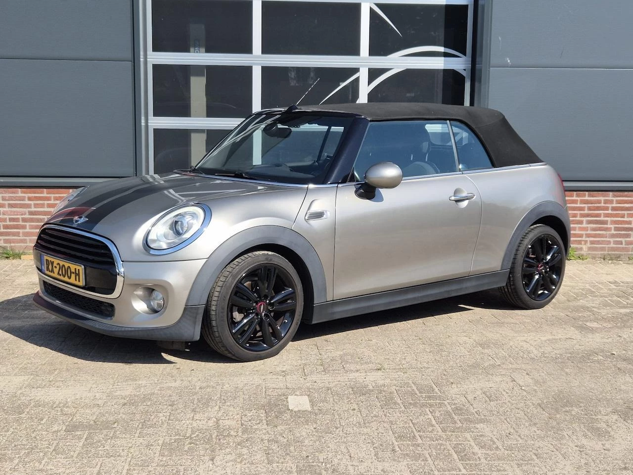 Hoofdafbeelding MINI Cooper Cabrio
