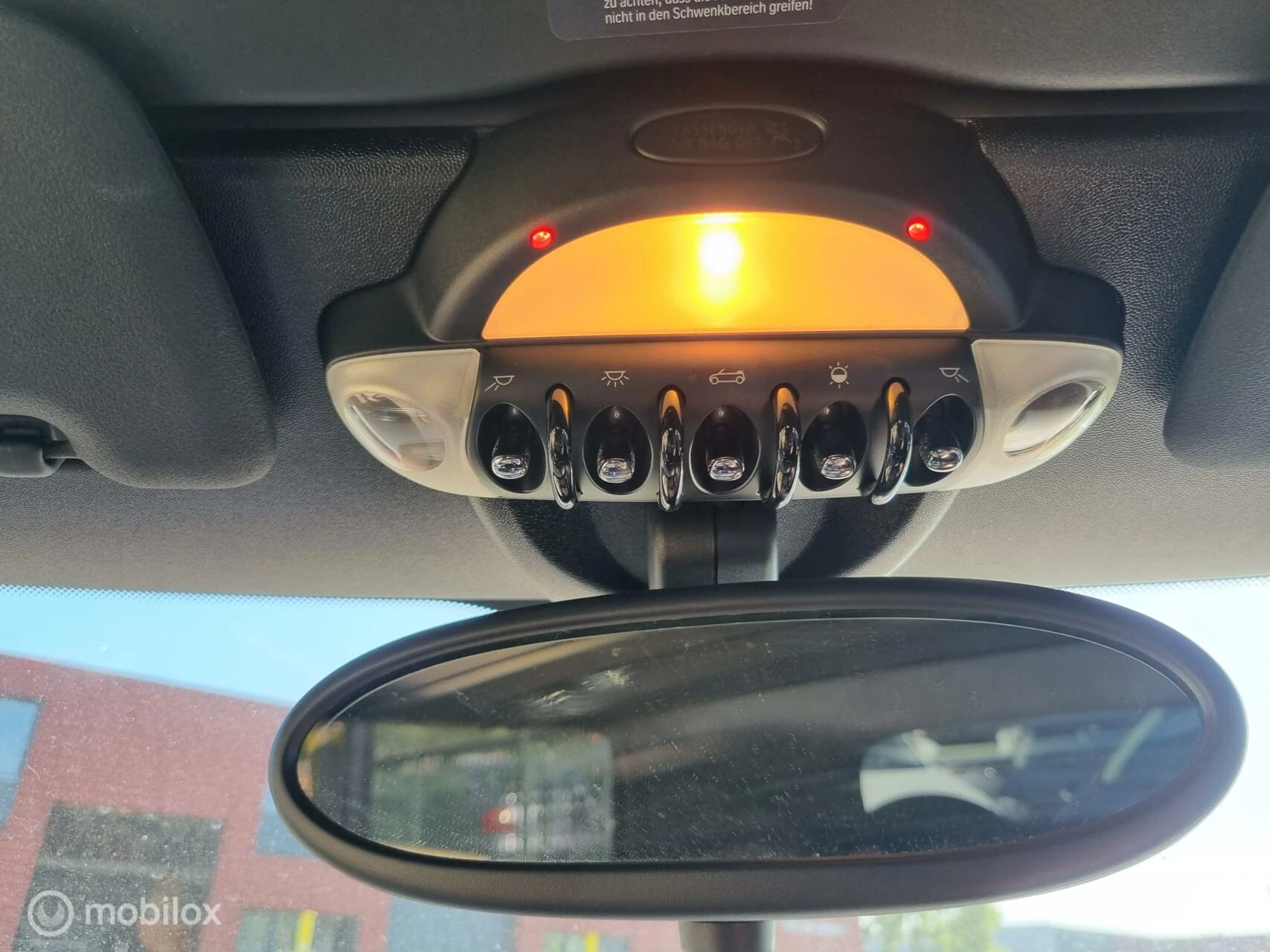 Hoofdafbeelding MINI Cabrio