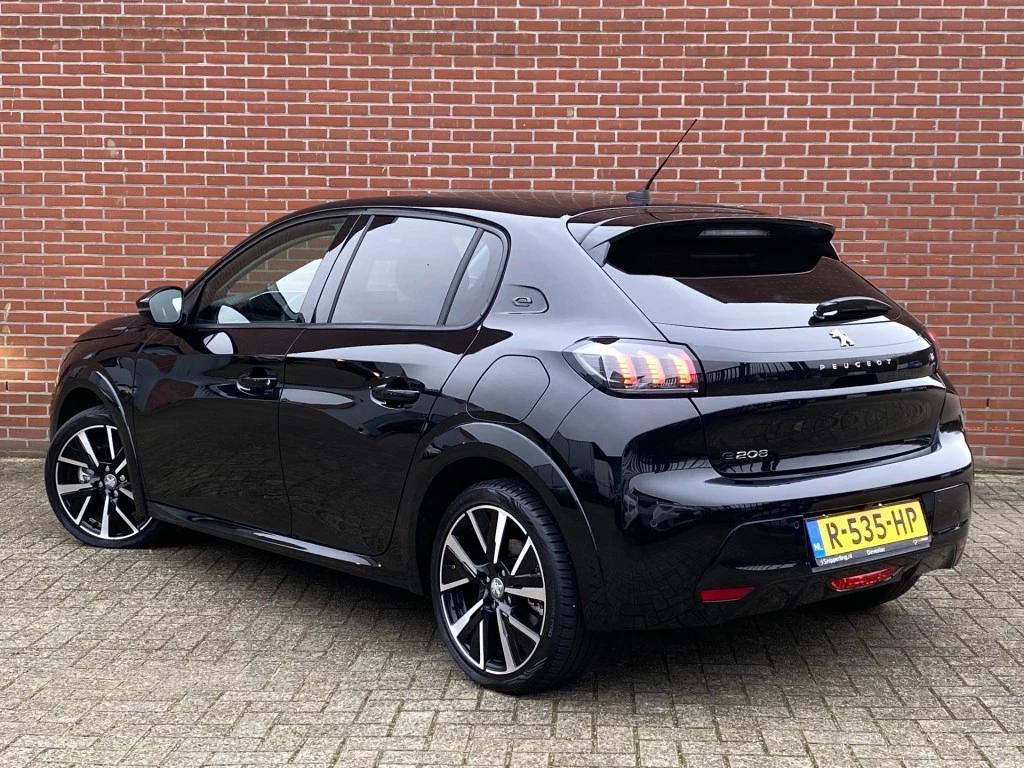 Hoofdafbeelding Peugeot e-208