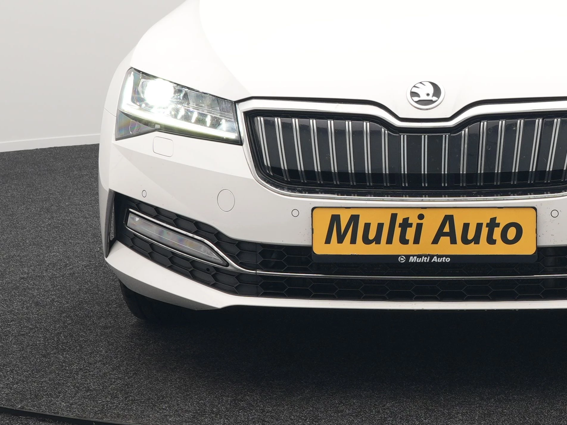 Hoofdafbeelding Škoda Superb