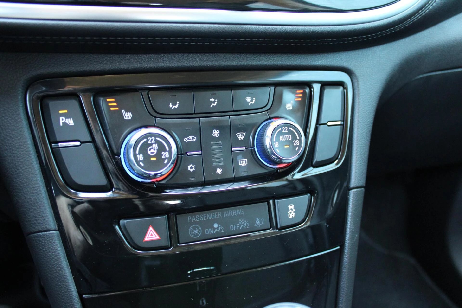 Hoofdafbeelding Opel Mokka X