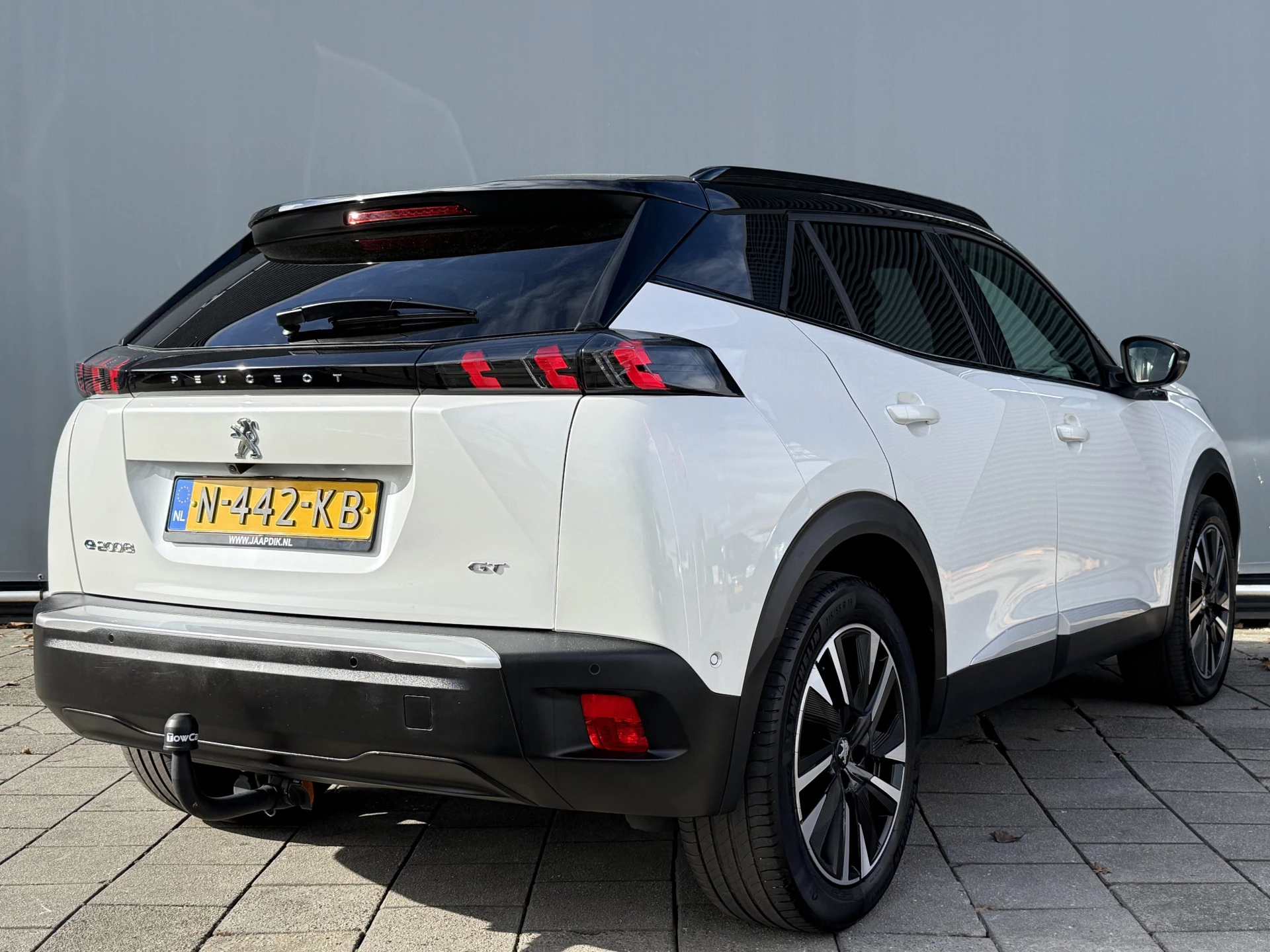 Hoofdafbeelding Peugeot e-2008