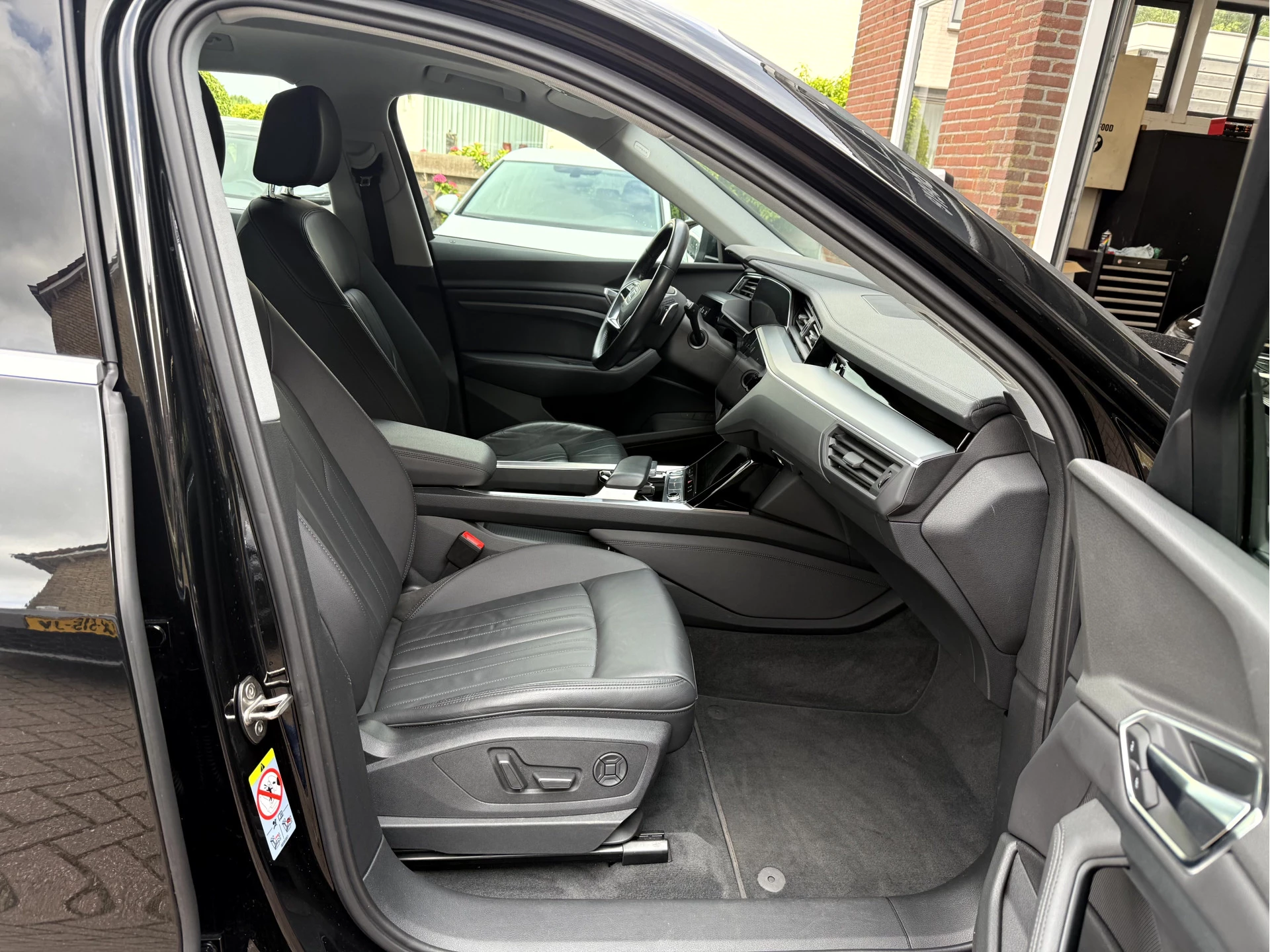 Hoofdafbeelding Audi e-tron