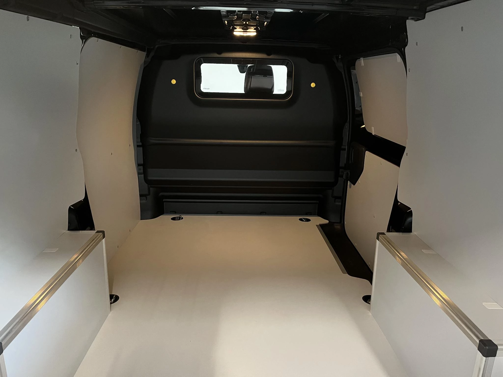 Hoofdafbeelding Peugeot e-Expert