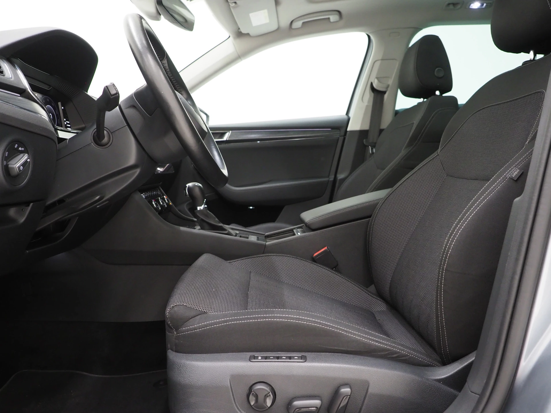 Hoofdafbeelding Škoda Superb