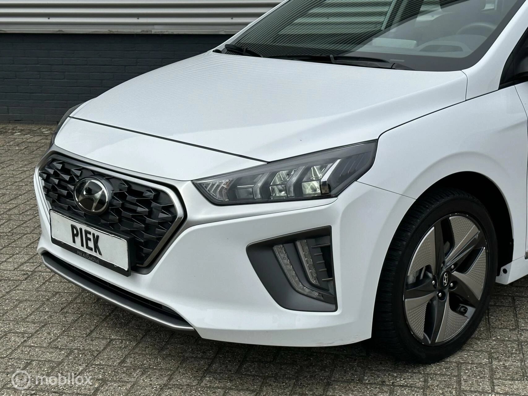 Hoofdafbeelding Hyundai IONIQ