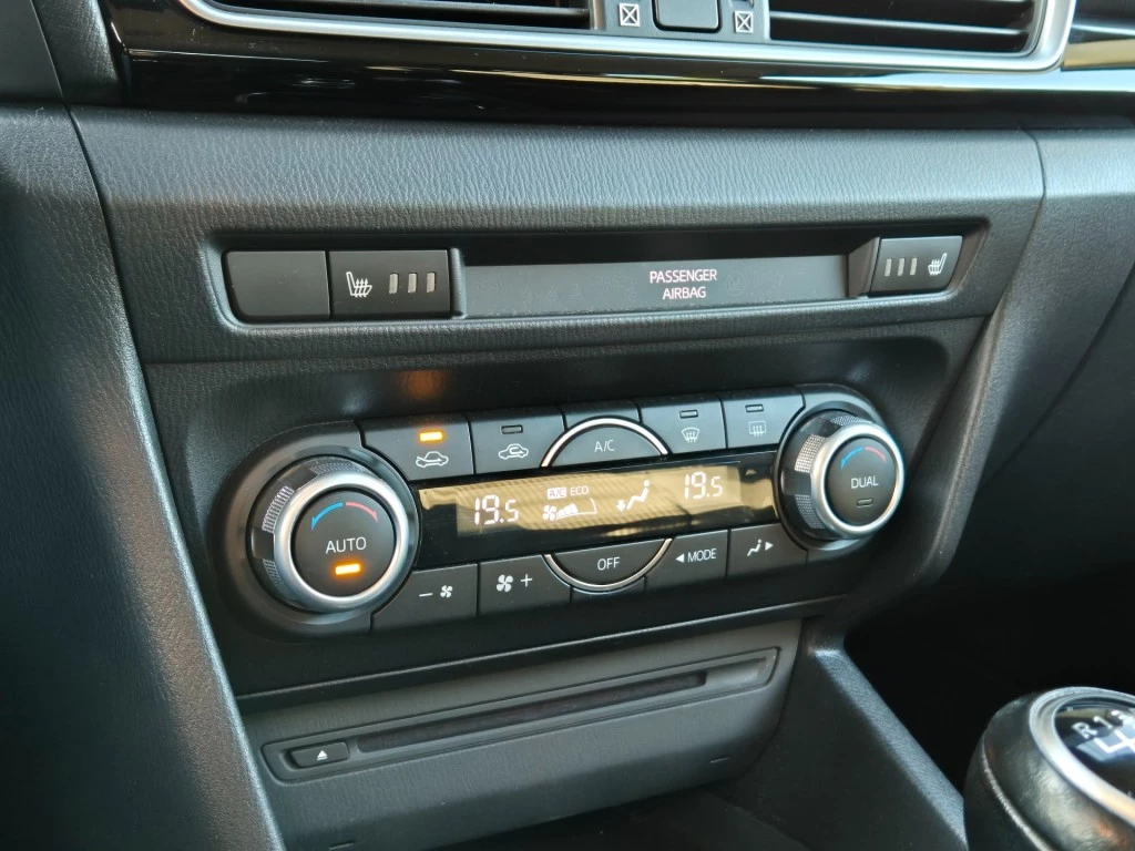 Hoofdafbeelding Mazda 3