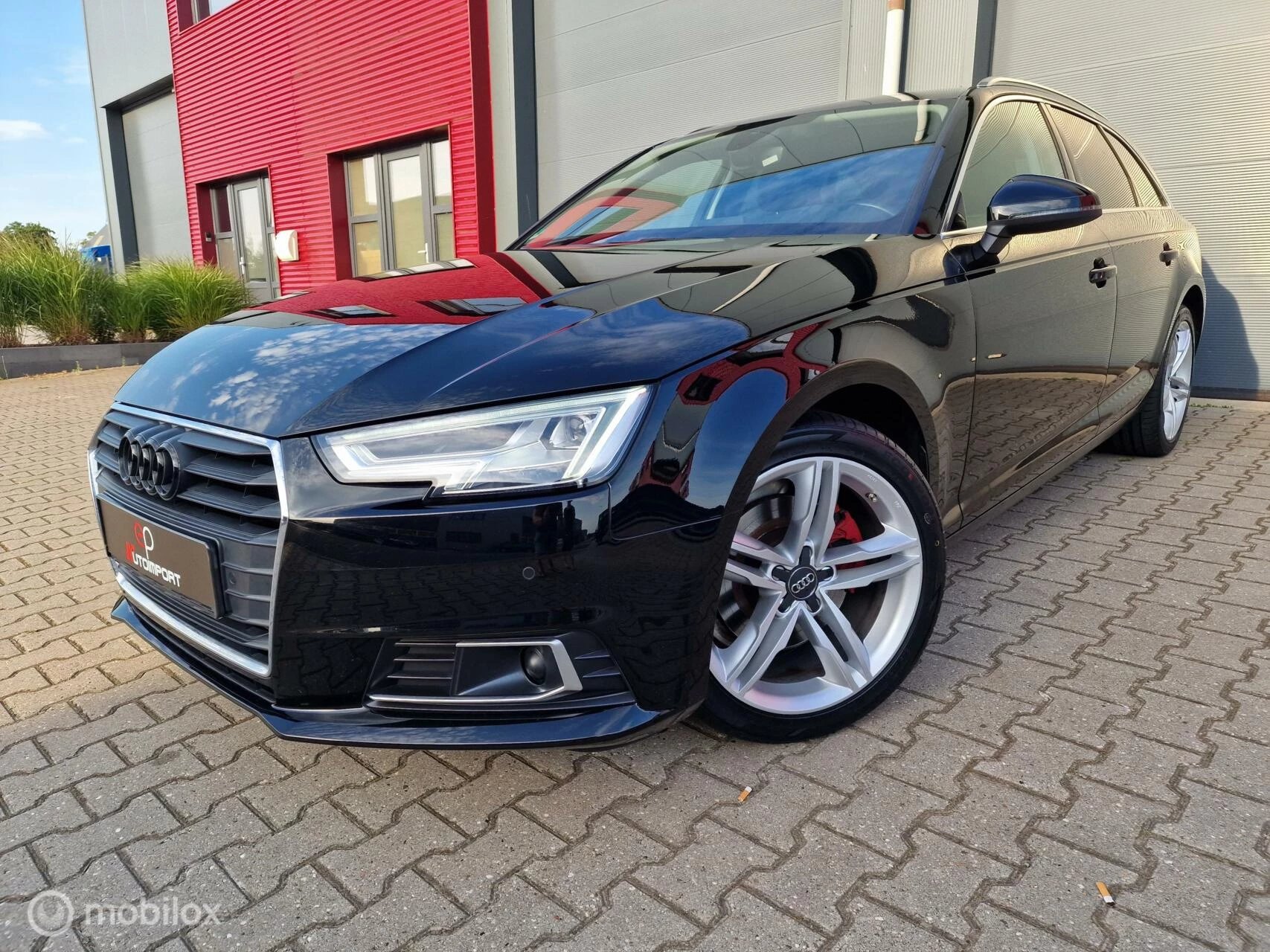 Hoofdafbeelding Audi A4