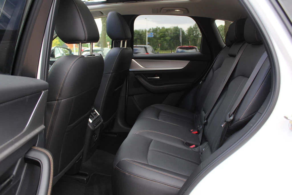 Hoofdafbeelding Mazda CX-60