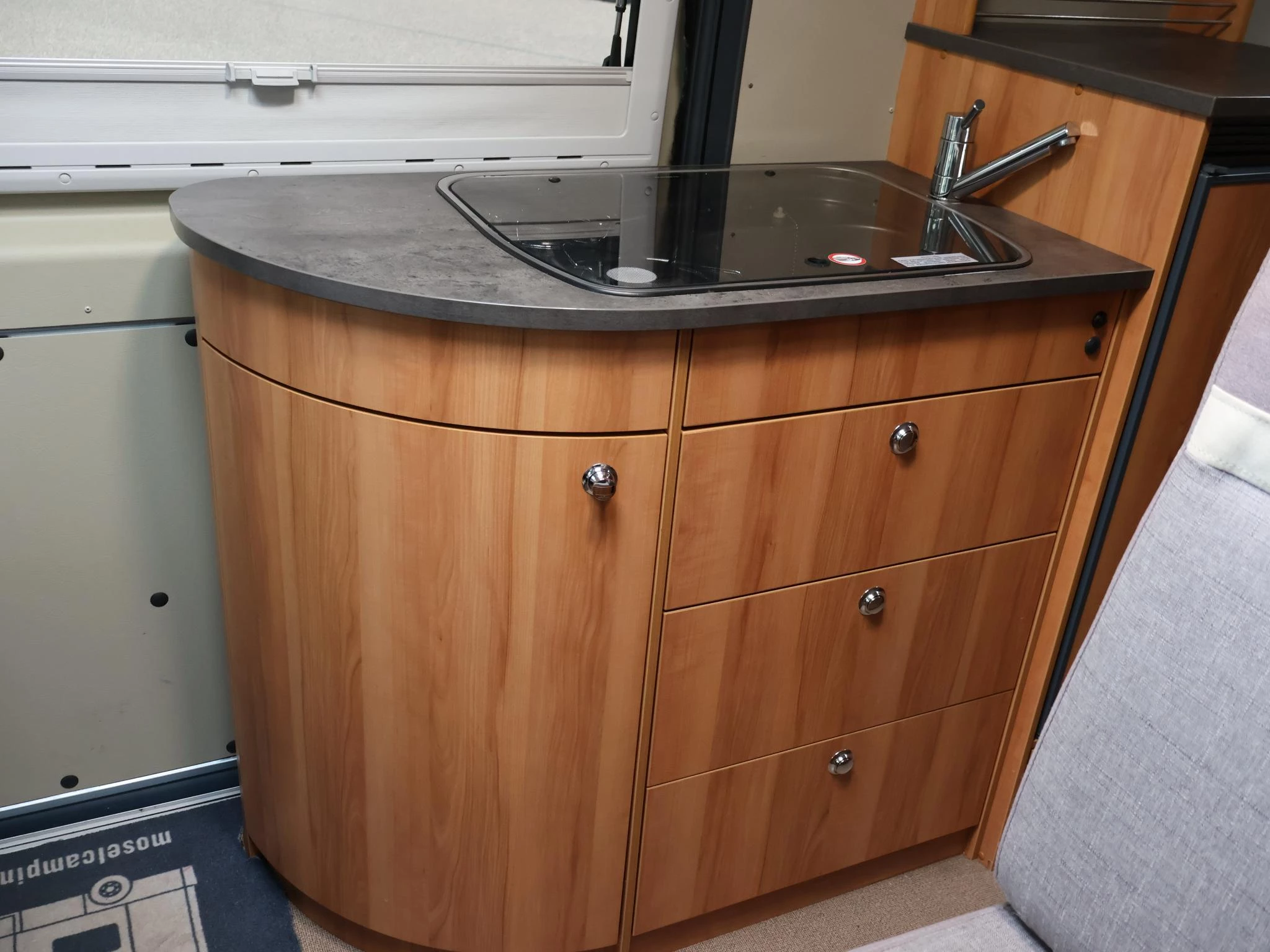 Hoofdafbeelding Pössl Summit 640