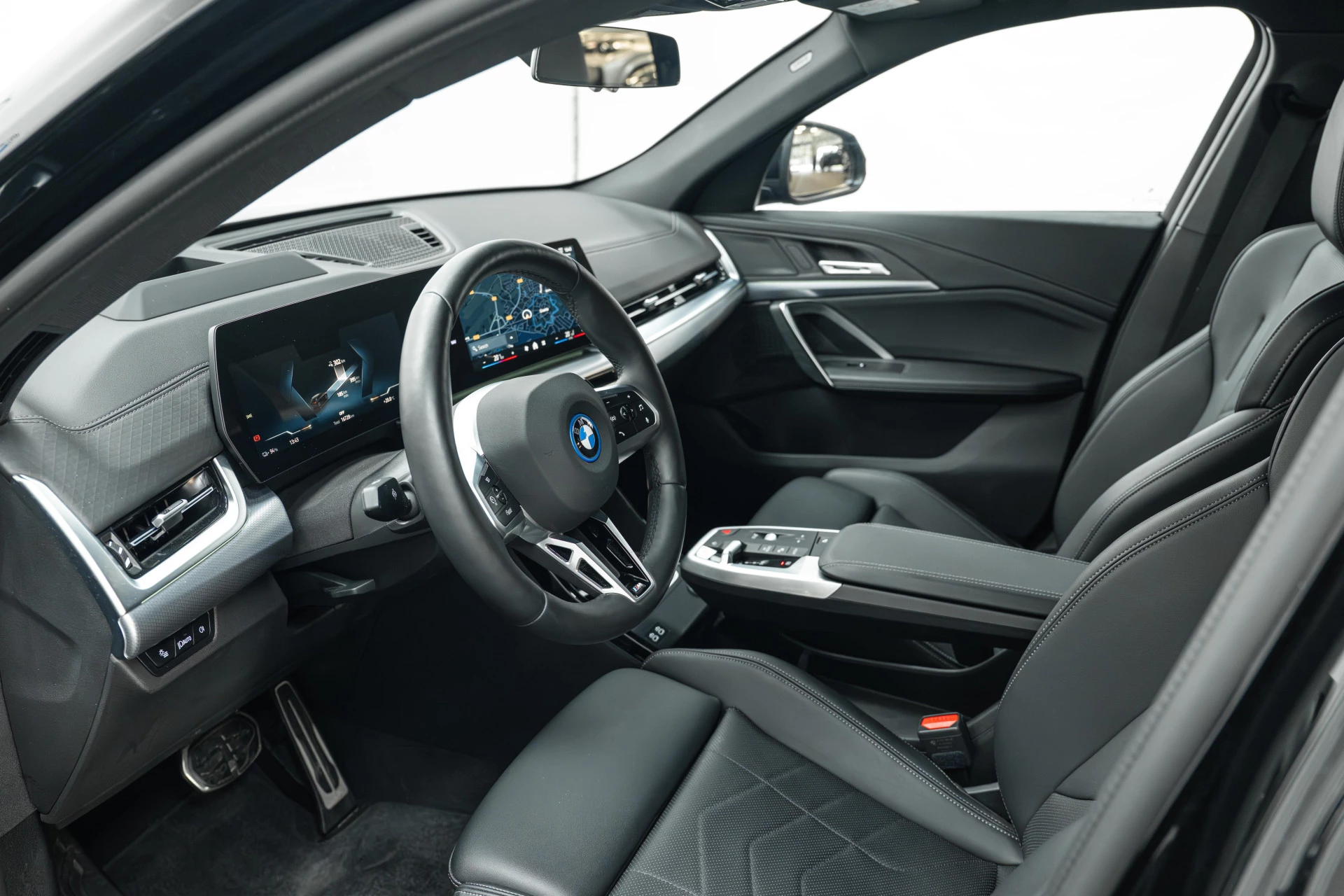Hoofdafbeelding BMW iX2