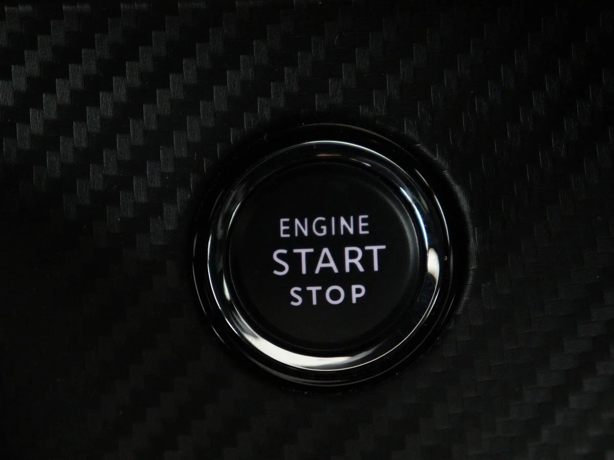 Hoofdafbeelding Peugeot e-2008