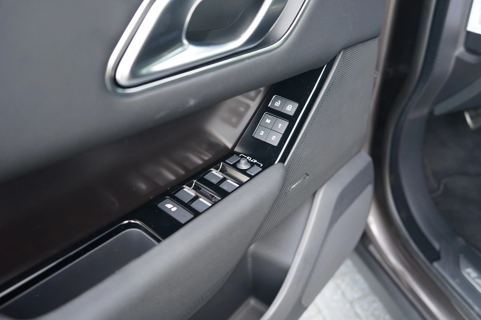 Hoofdafbeelding Land Rover Range Rover Velar