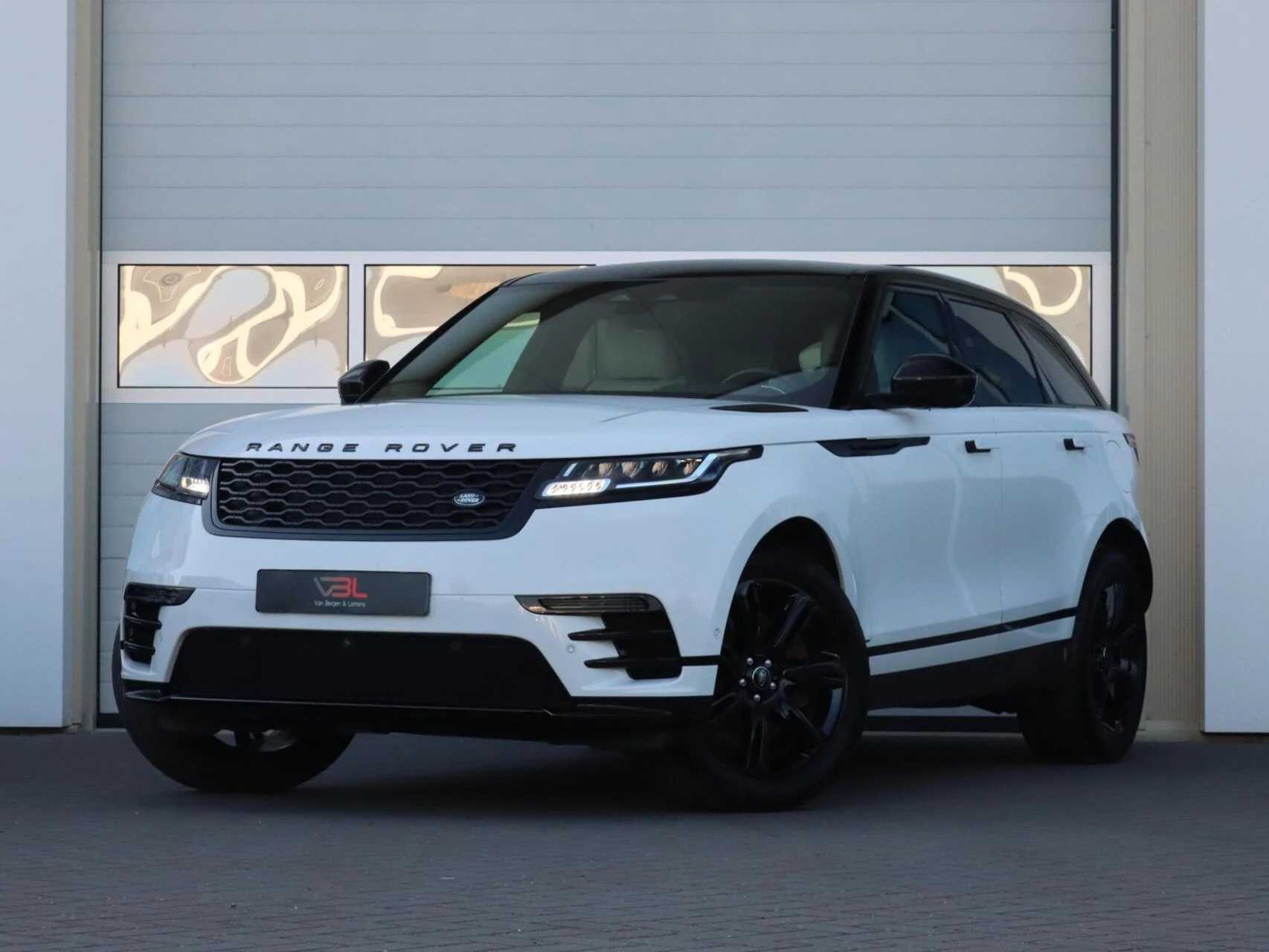 Hoofdafbeelding Land Rover Range Rover Velar