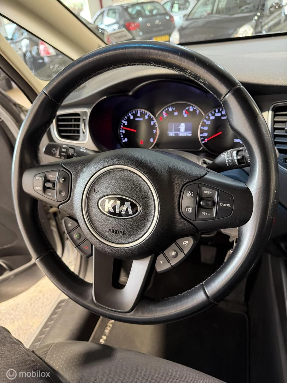 Hoofdafbeelding Kia Carens