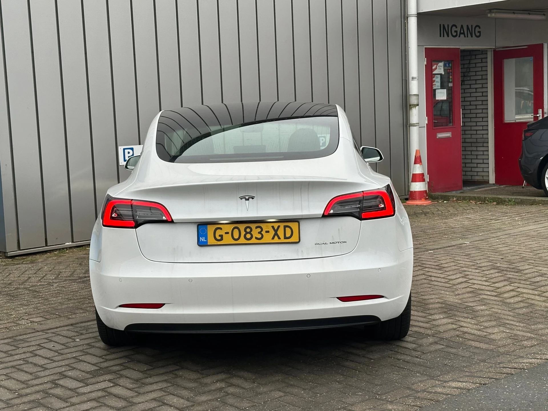 Hoofdafbeelding Tesla Model 3