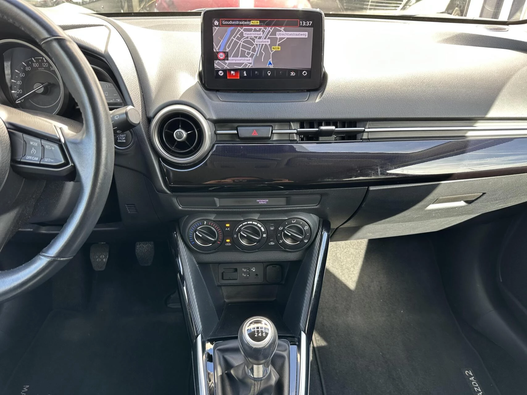 Hoofdafbeelding Mazda 2