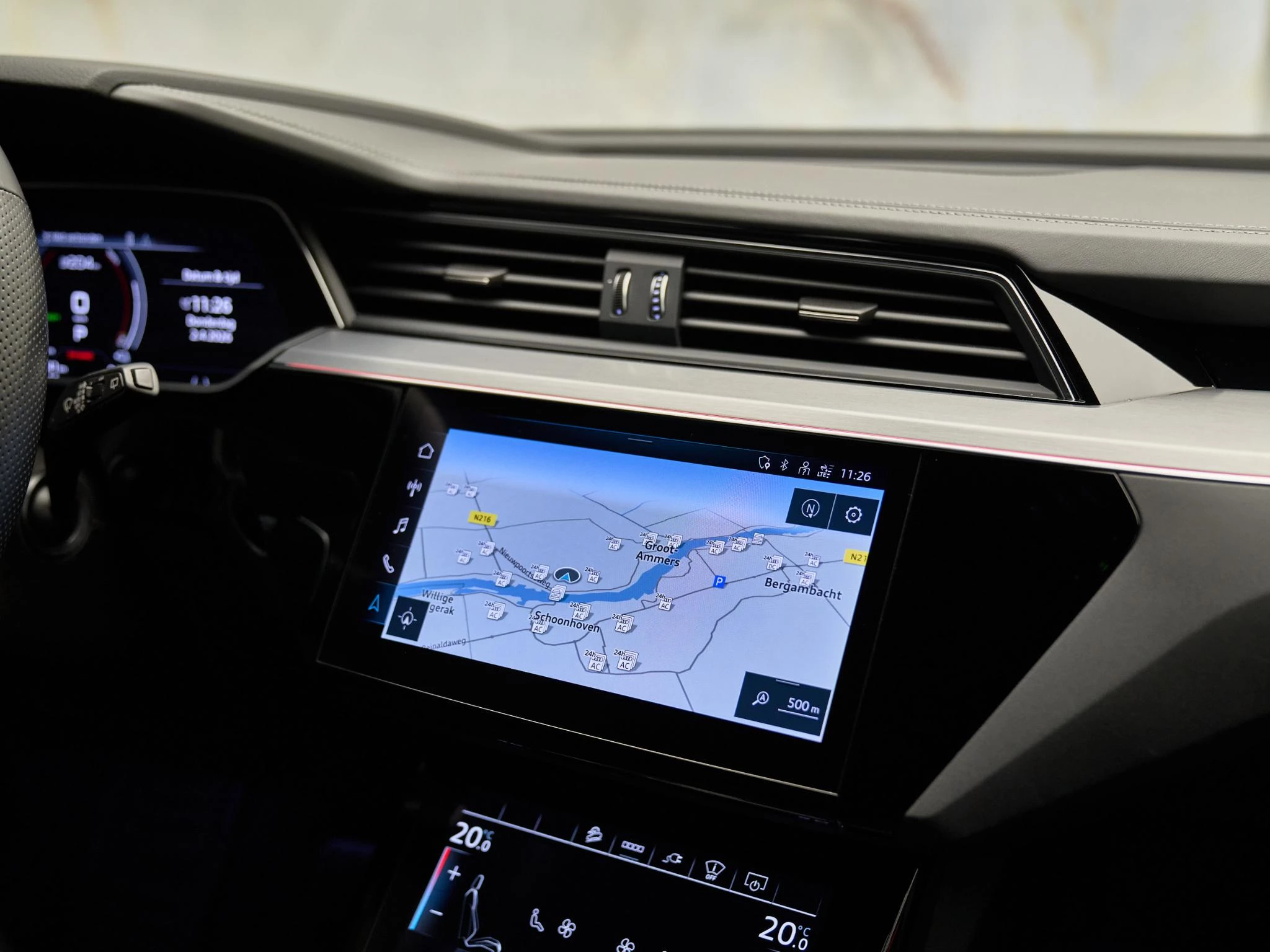 Hoofdafbeelding Audi e-tron