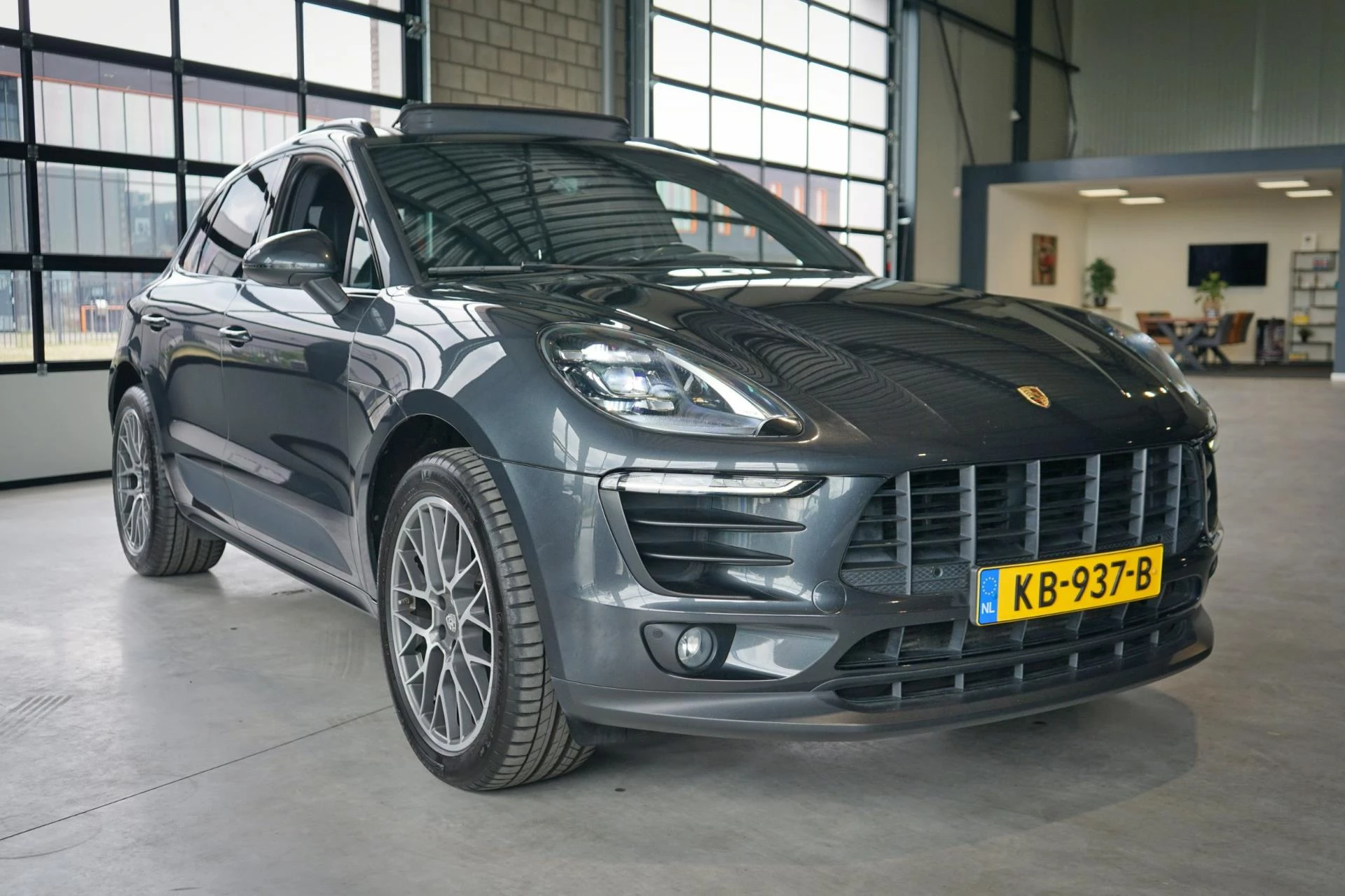 Hoofdafbeelding Porsche Macan
