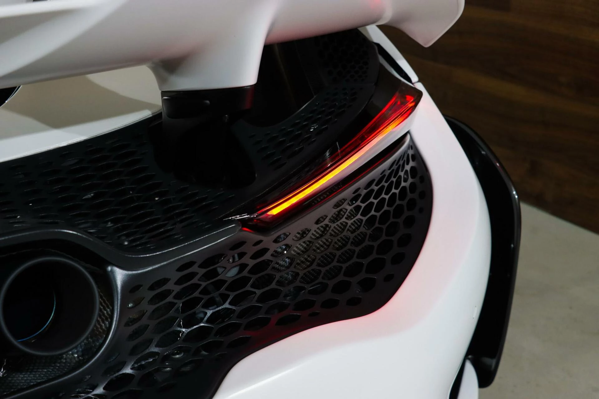 Hoofdafbeelding McLaren 765LT