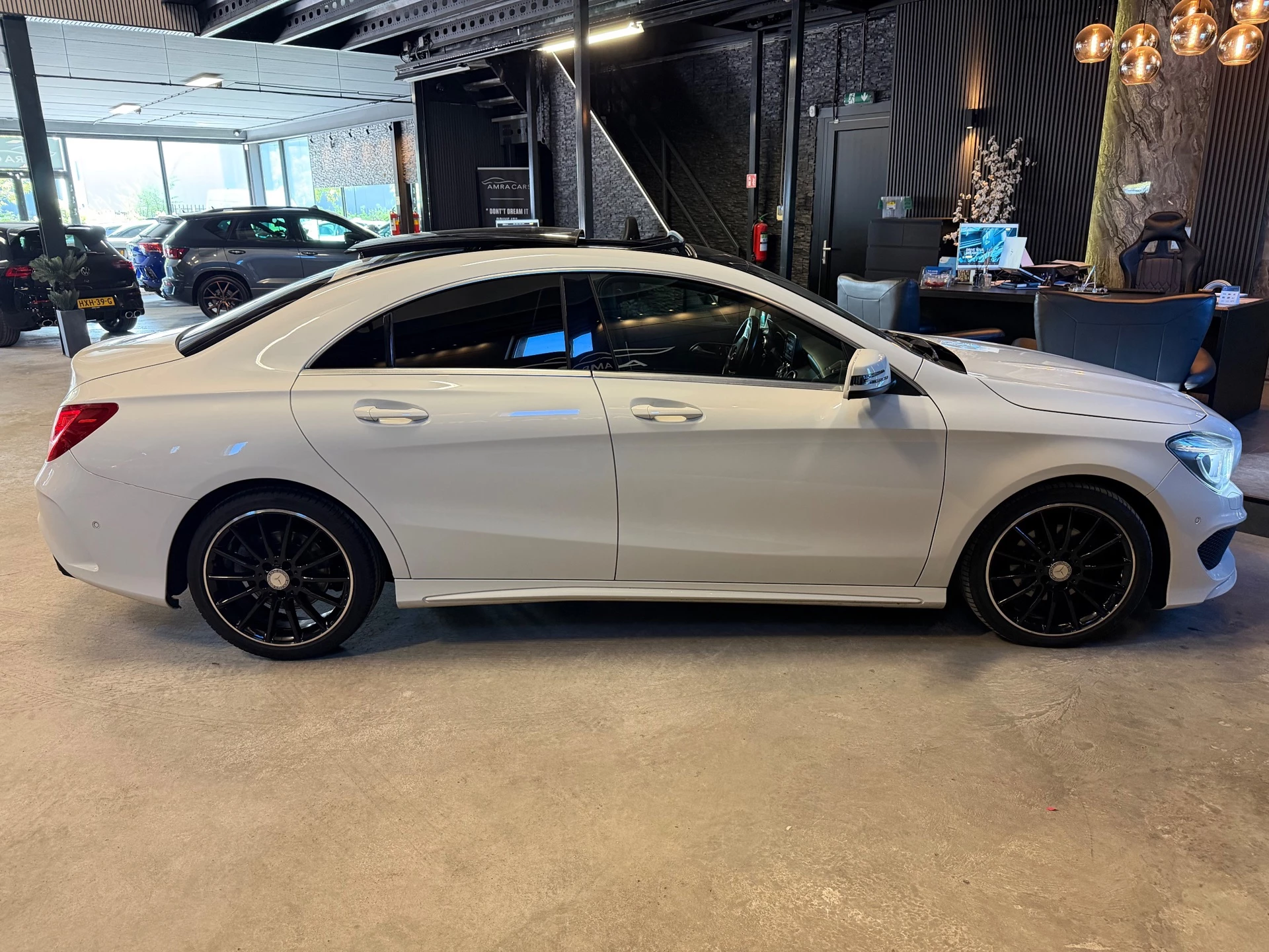 Hoofdafbeelding Mercedes-Benz CLA