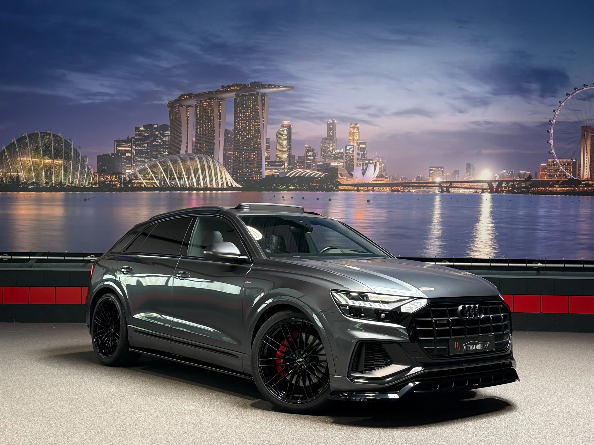 Hoofdafbeelding Audi Q8