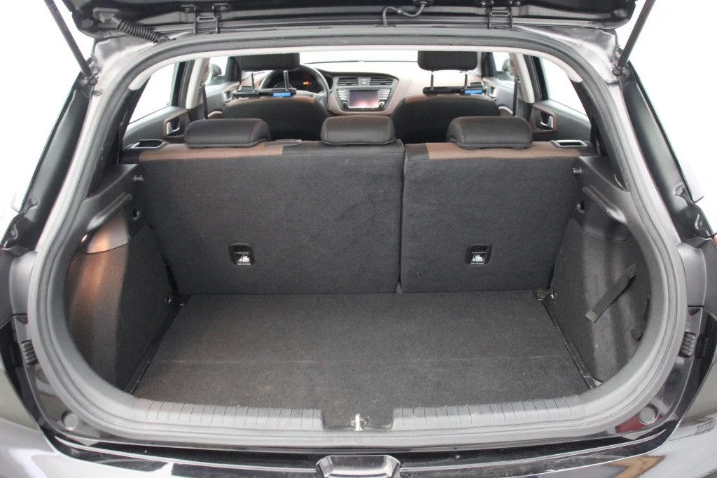 Hoofdafbeelding Hyundai i20
