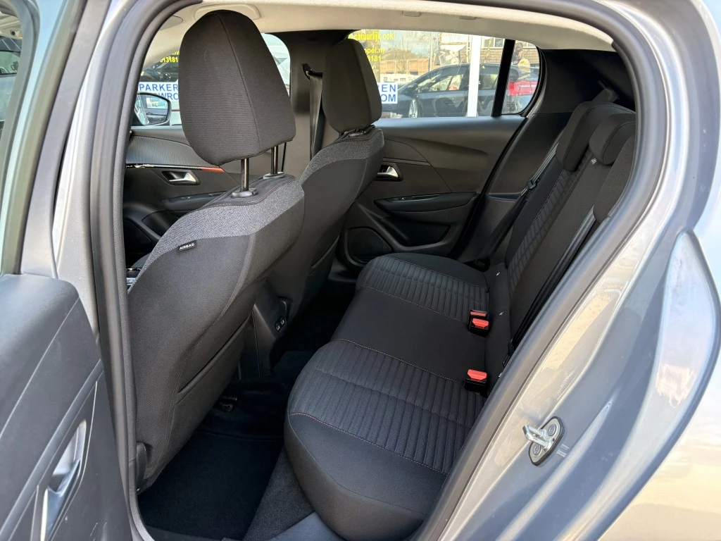 Hoofdafbeelding Peugeot e-208