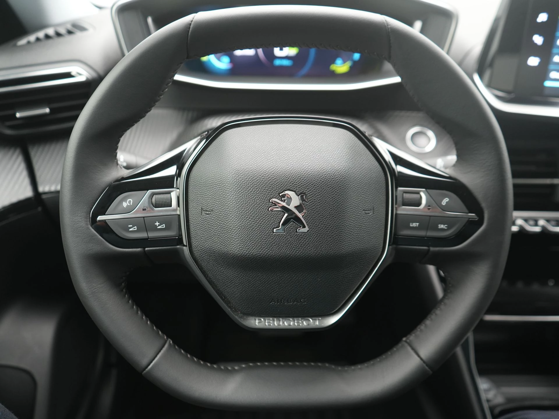 Hoofdafbeelding Peugeot e-2008