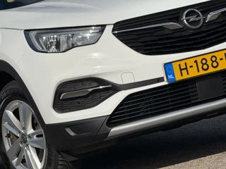 Opel Grandland X 1.2 Turbo Business Executive 130pk Automaat - White Jade - Carplay