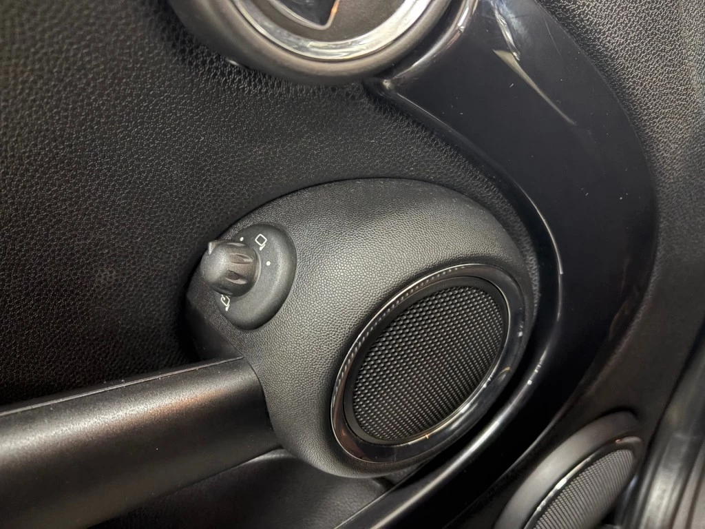 Hoofdafbeelding MINI Cabrio