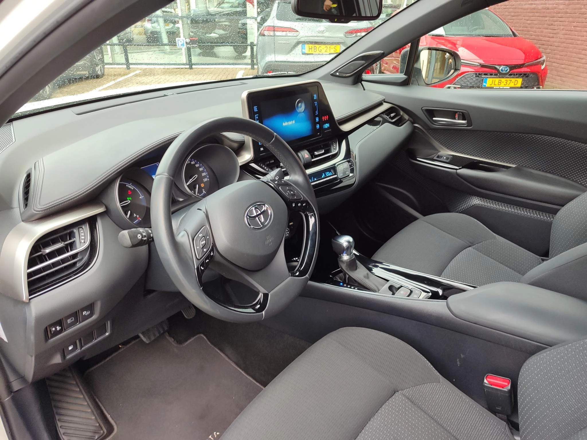 Hoofdafbeelding Toyota C-HR