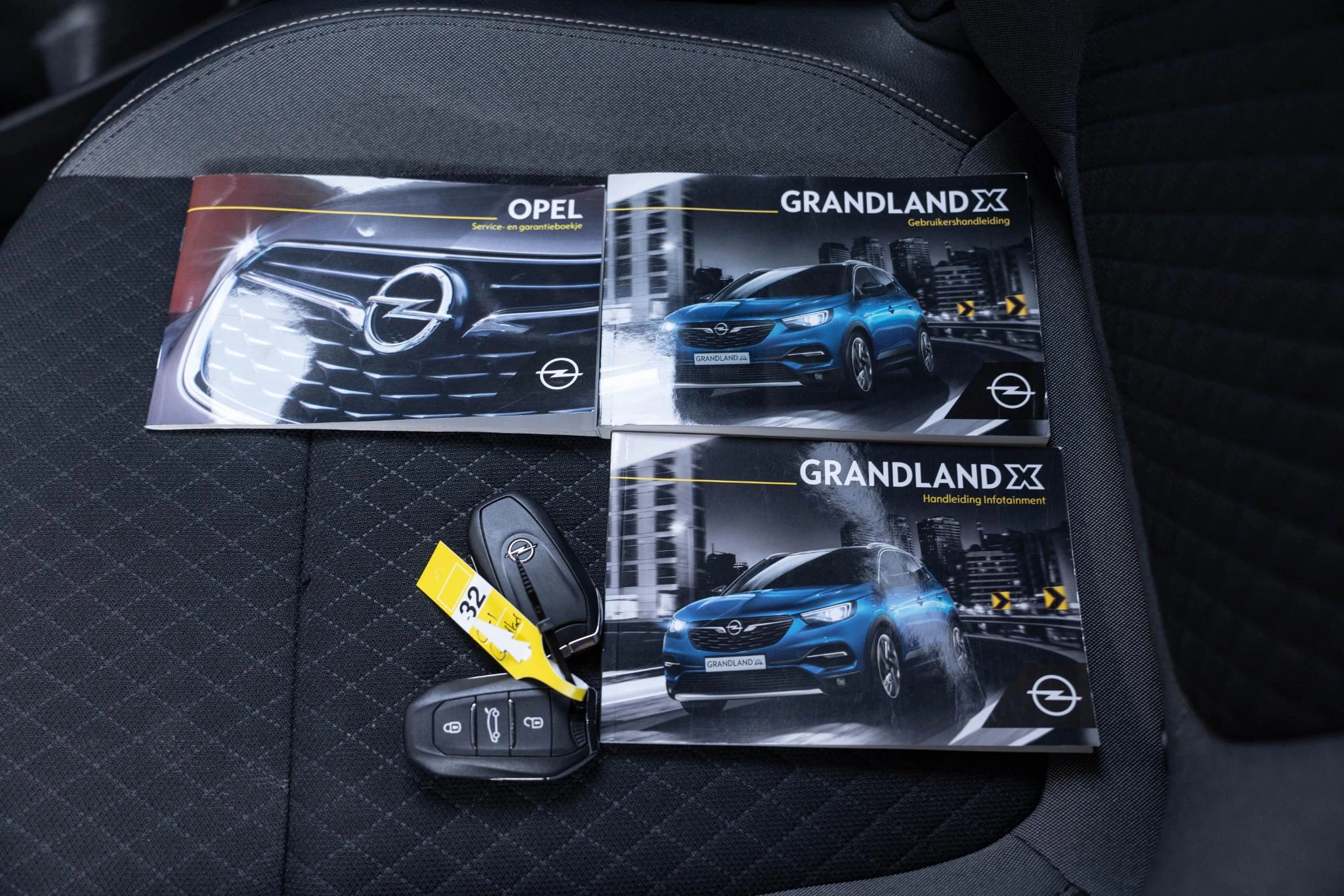Hoofdafbeelding Opel Grandland X