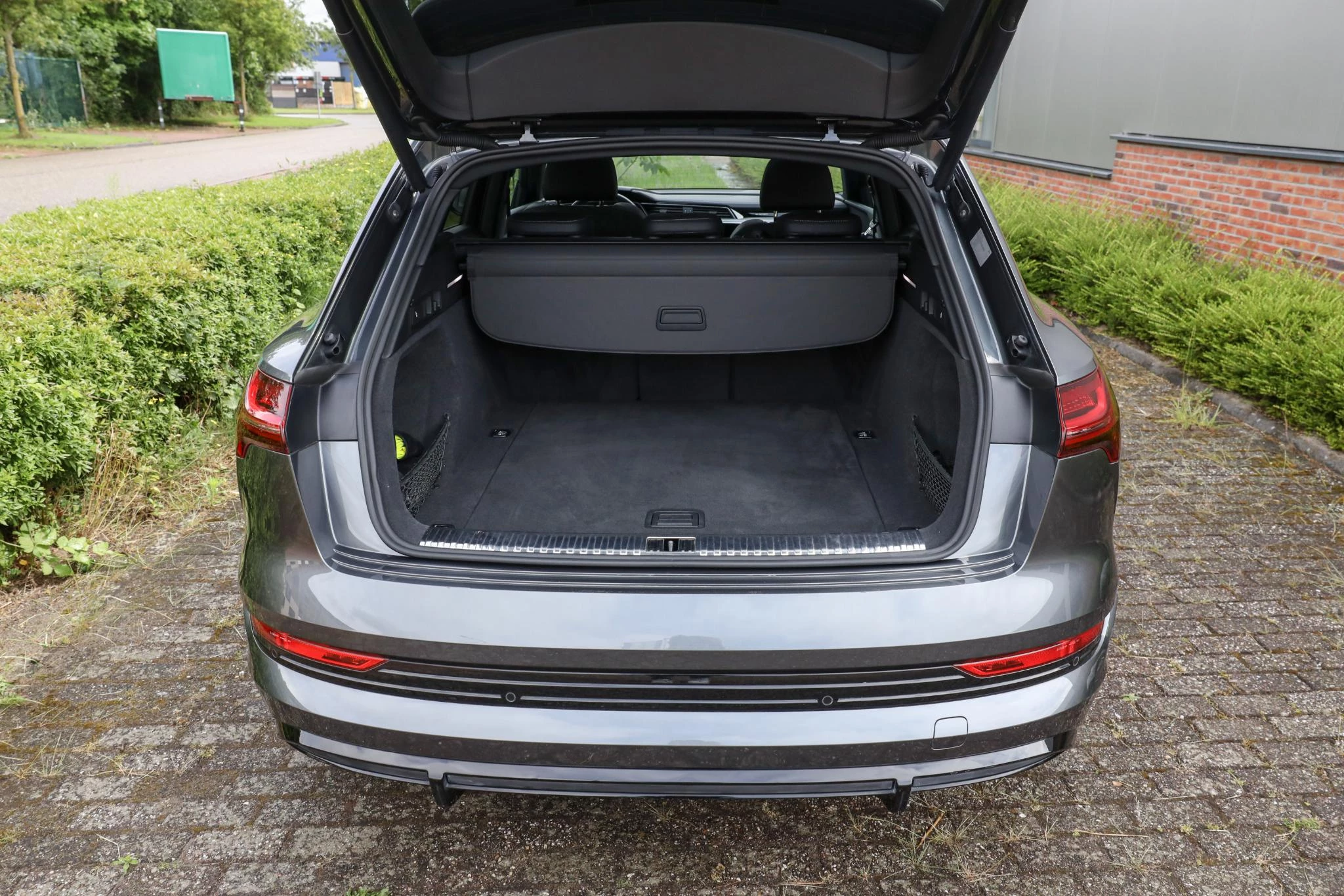 Hoofdafbeelding Audi e-tron