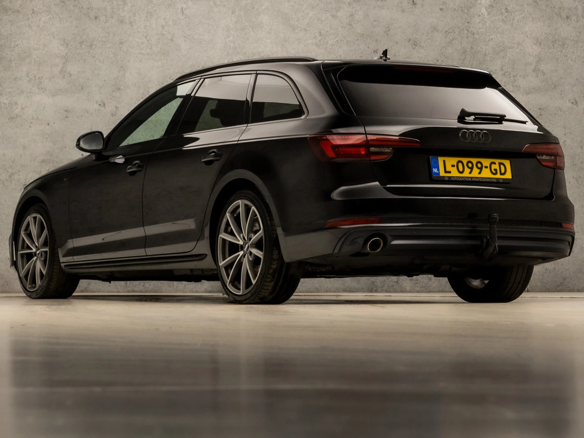 Hoofdafbeelding Audi A4