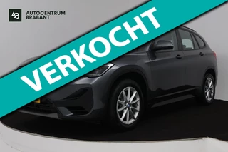 BMW X1 SDrive20i Business Edition Plus (DIGITALE COCKPIT, CRUISE CONTROL, PARKEERSENSOREN, HEAD-UP DISPLAY, DEALER ONDERHOUDEN)