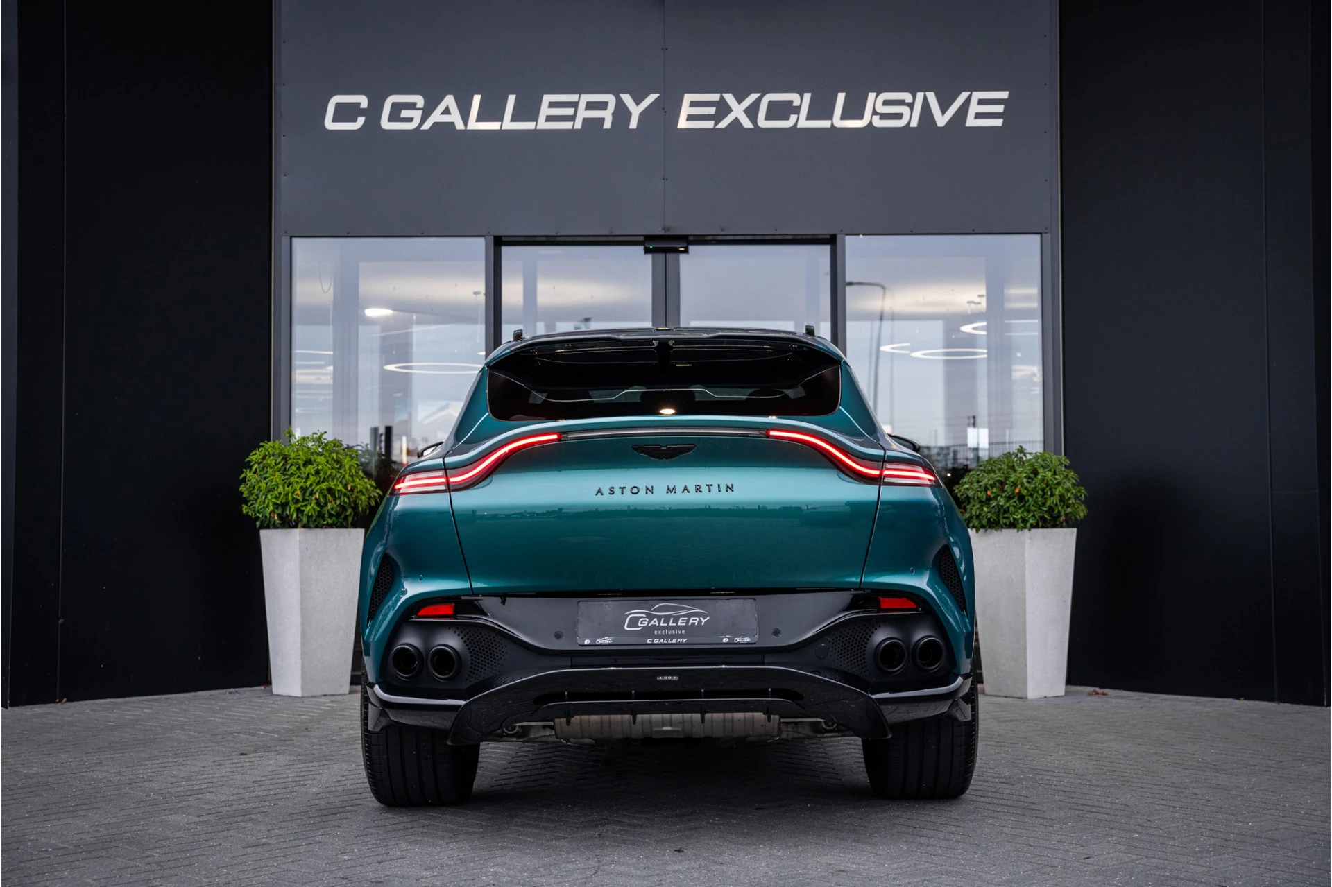 Hoofdafbeelding Aston Martin DBX