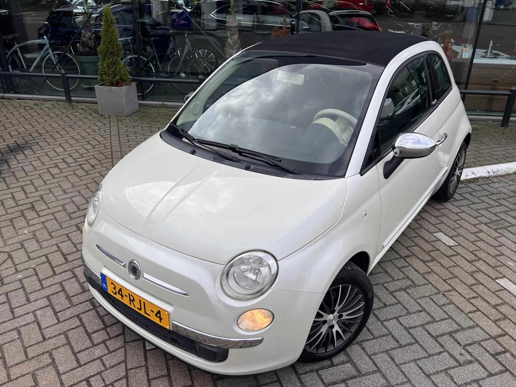 Hoofdafbeelding Fiat 500C