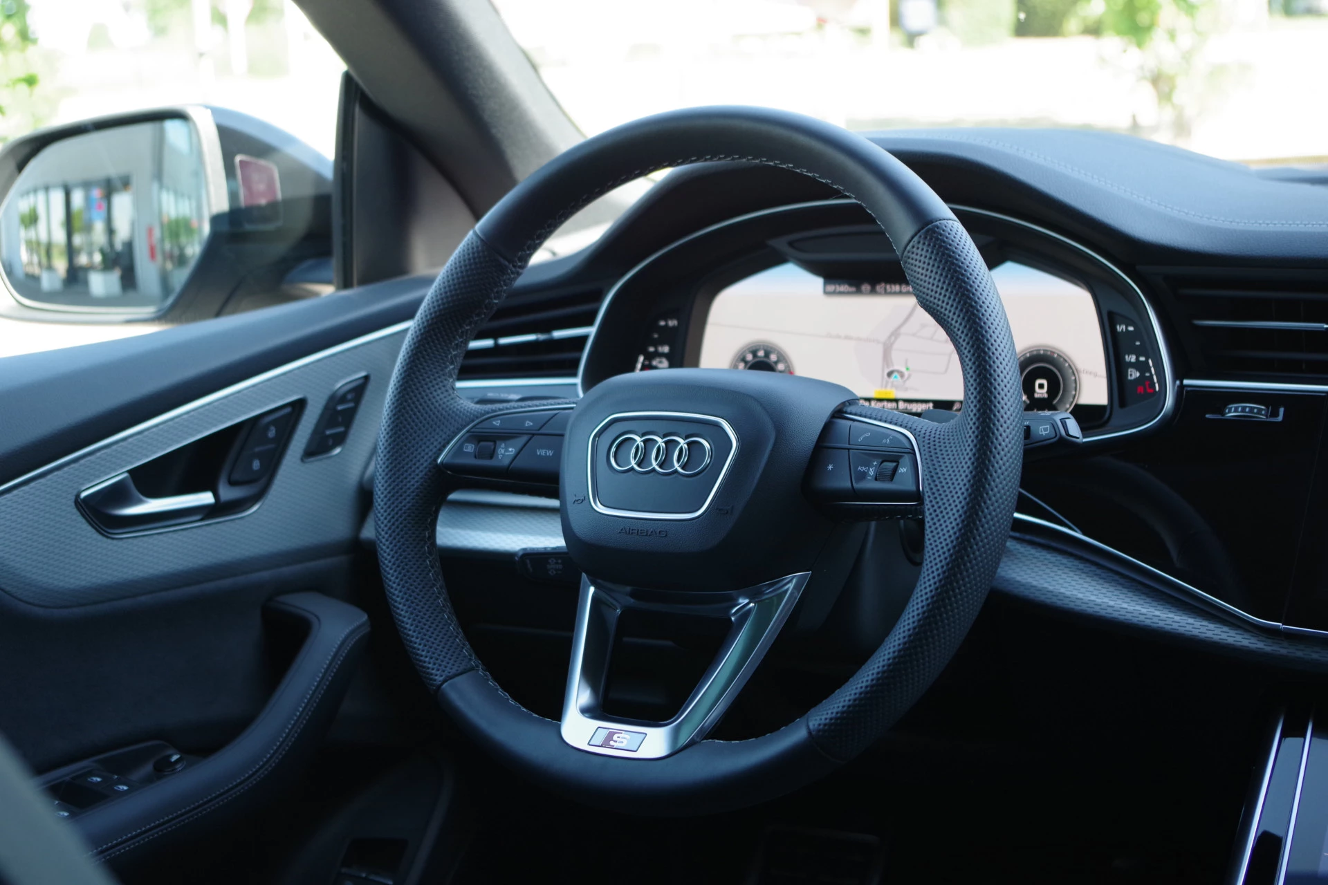 Hoofdafbeelding Audi Q8
