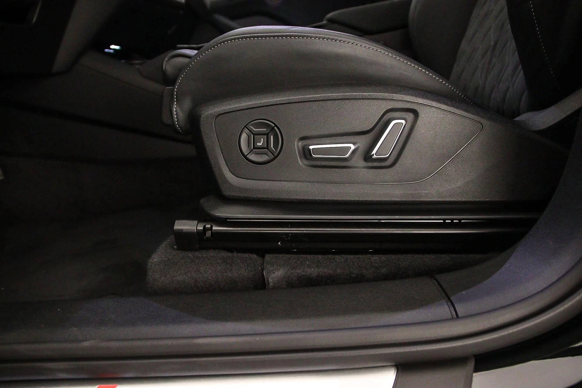 Hoofdafbeelding Audi SQ6