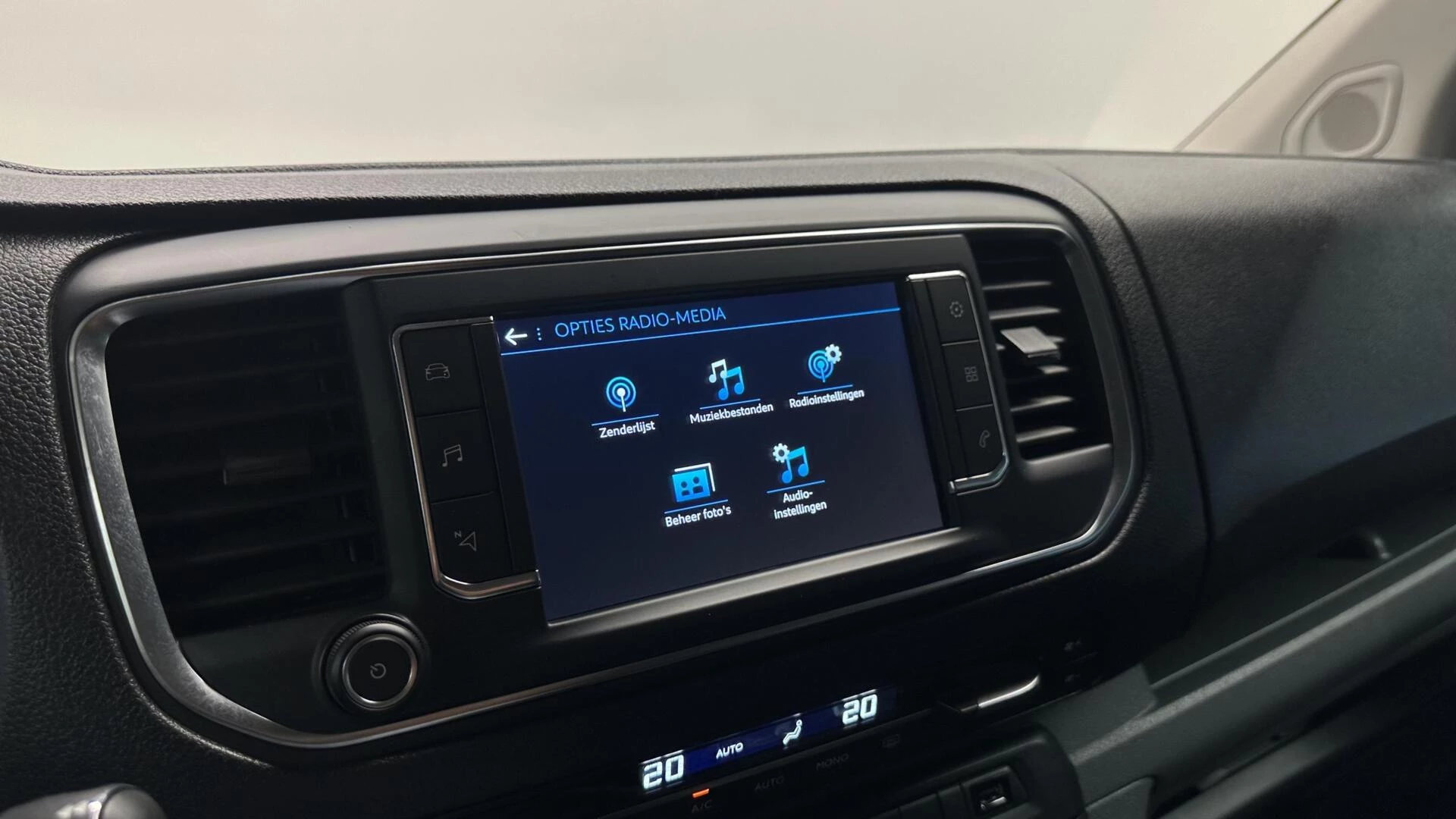 Hoofdafbeelding Peugeot Expert