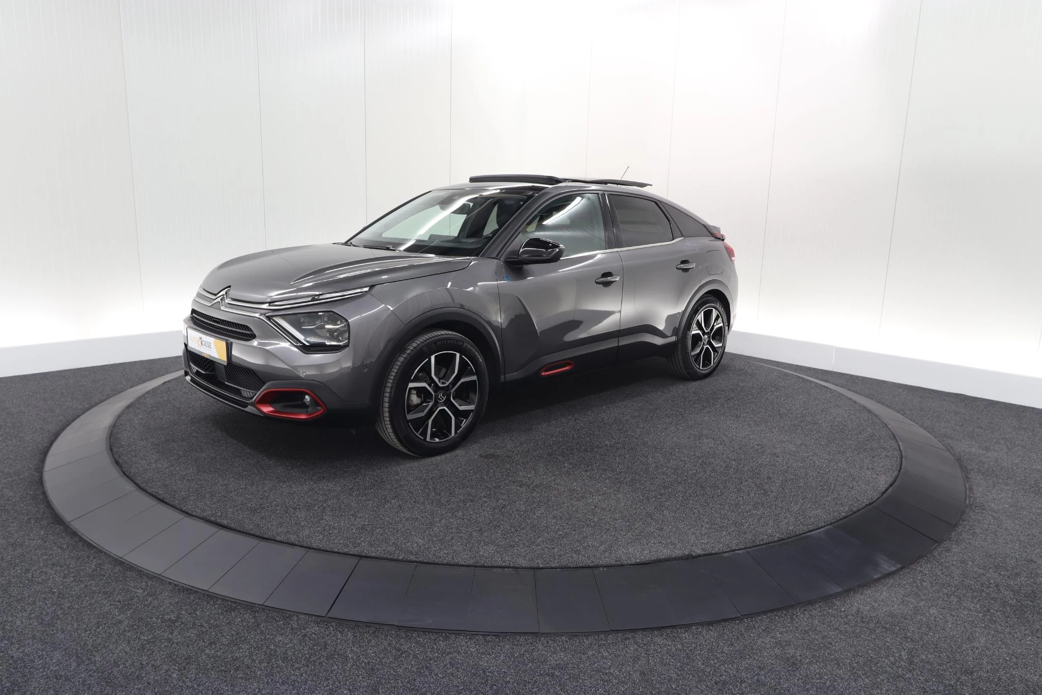 Hoofdafbeelding Citroën ë-C4