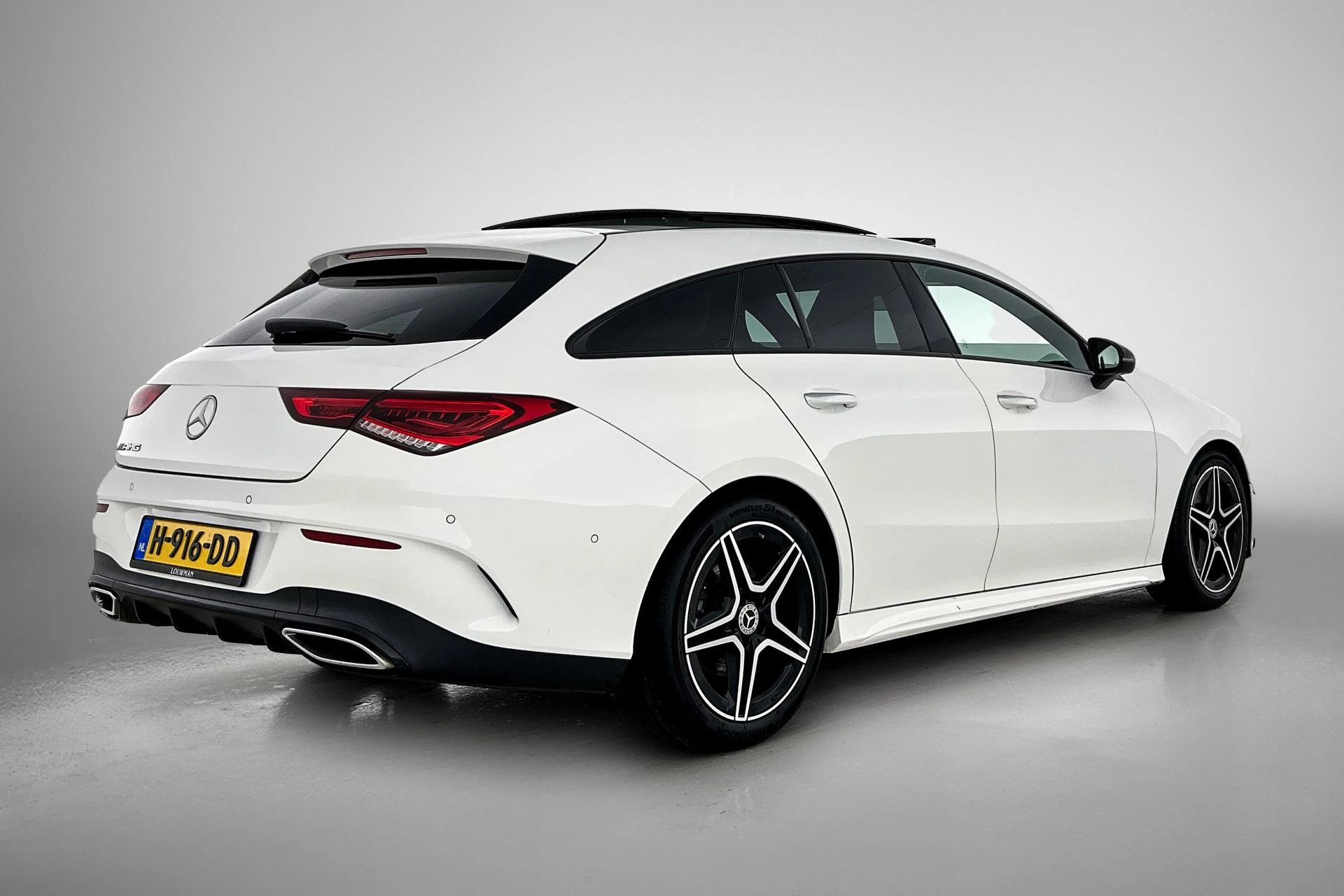 Hoofdafbeelding Mercedes-Benz CLA