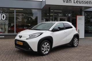 Toyota Aygo X FIRST STOELVERW. LM-VELGEN CLIMA APPLE/ANDROID CAMERA DAB BLUETOOTH